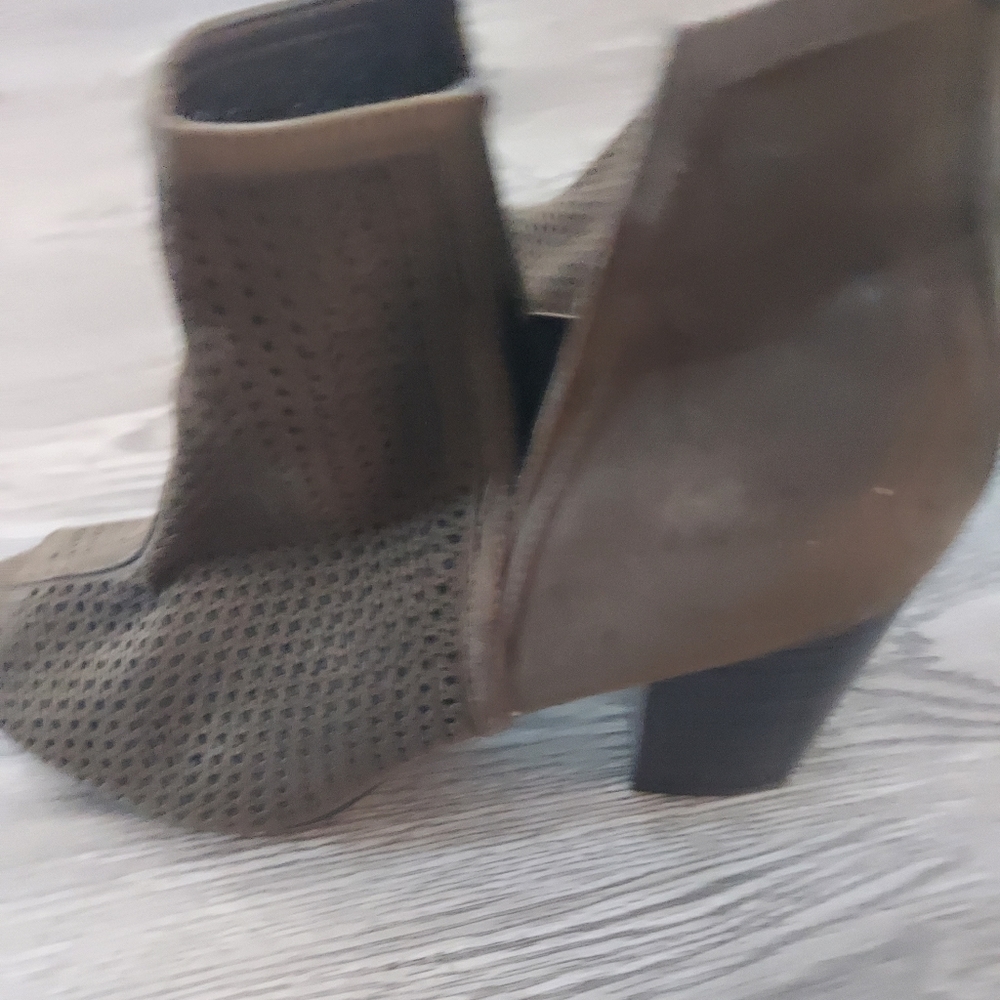 Open toe boots - Picture 2 of 4